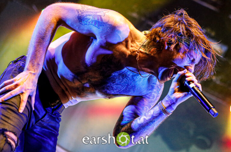 BEARTOOTH, MOTIONLESS IN WHITE, STRAY FROM THE PATH