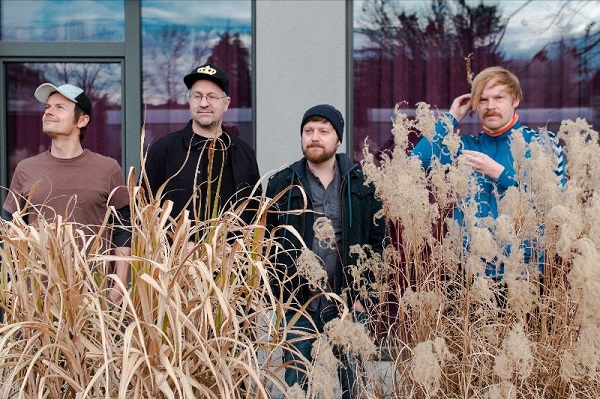 LAMBDA Veröffentlichen dritttes Album earshot.at