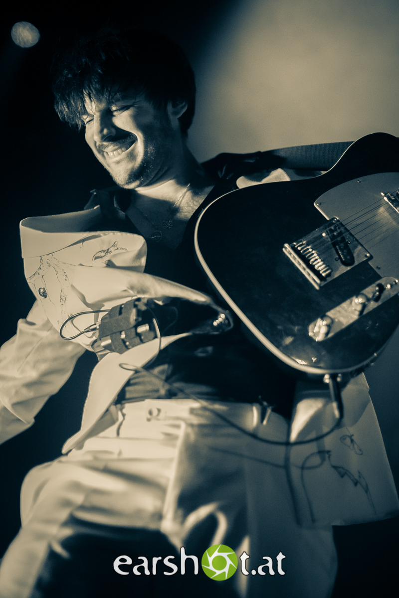 ROYAL REPUBLIC, STORM ORCHESTRA