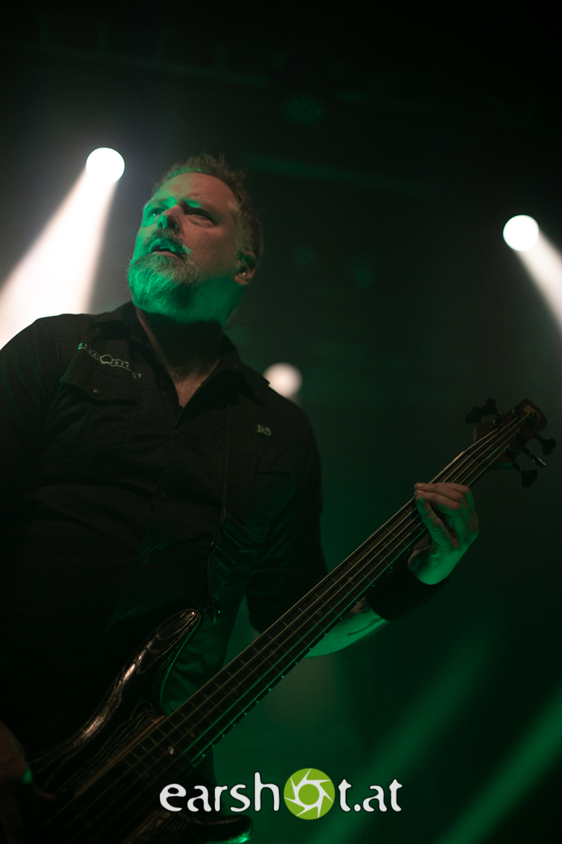 THE HALO EFFECT, PAIN, BLOODRED HOURGLASS