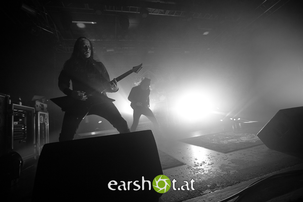 THE HALO EFFECT, PAIN, BLOODRED HOURGLASS