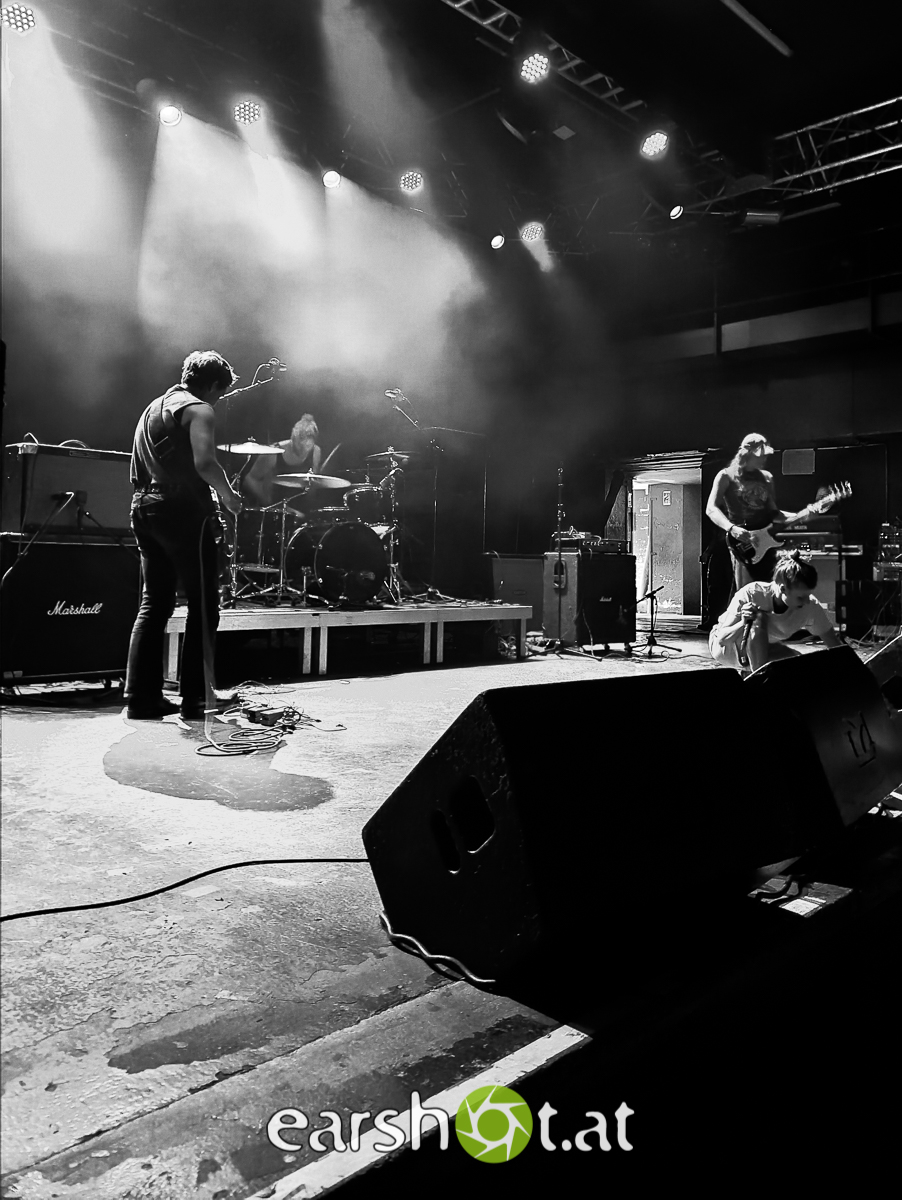 Destroy Vienna - Rolltreppe