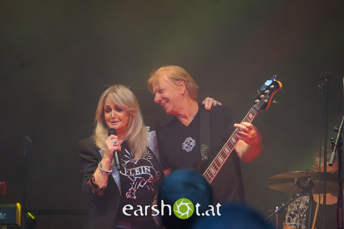 BONNIE TYLER, C.B. GREEN