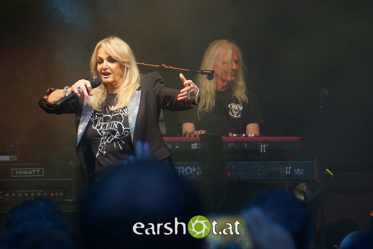 BONNIE TYLER, C.B. GREEN