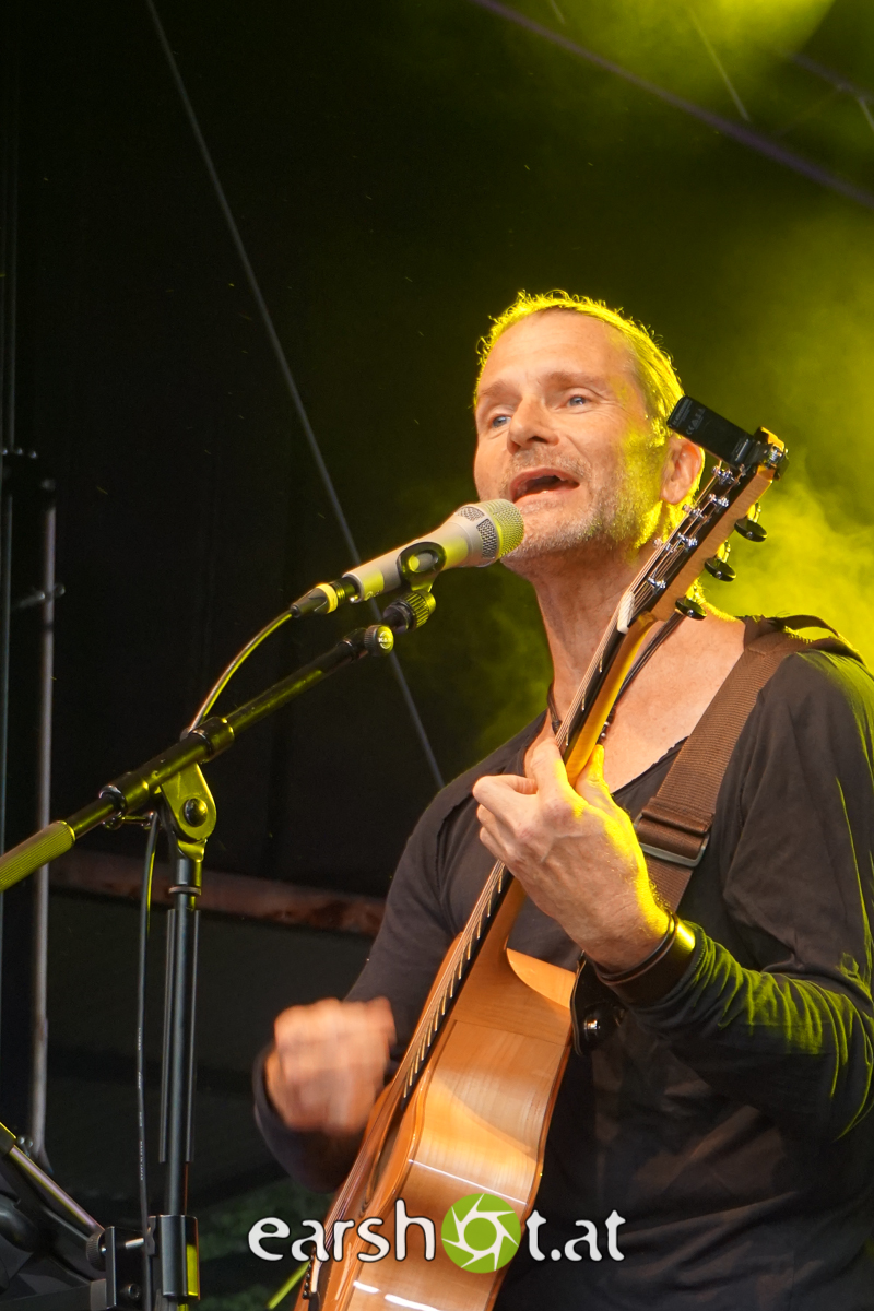 BONNIE TYLER, C.B. GREEN