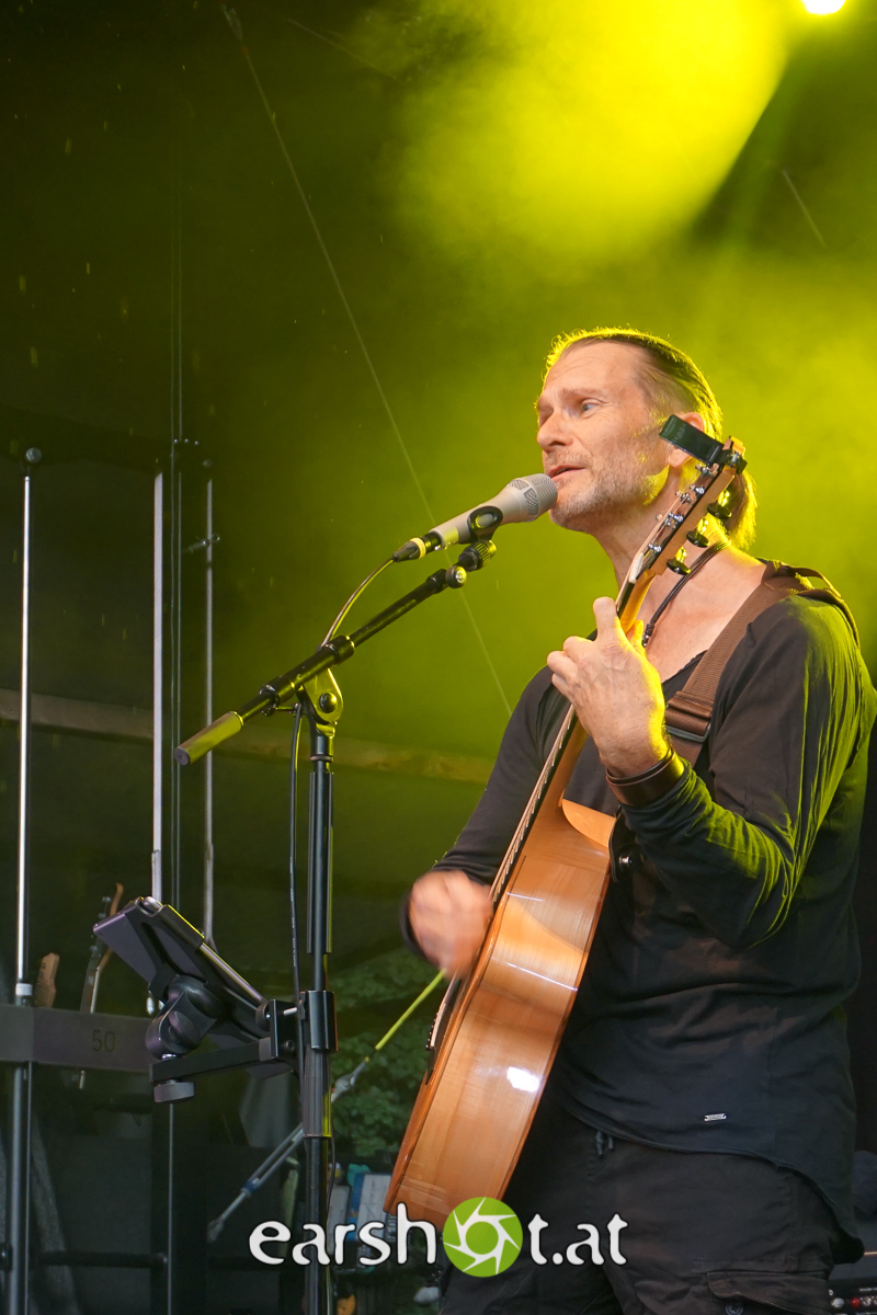 BONNIE TYLER, C.B. GREEN