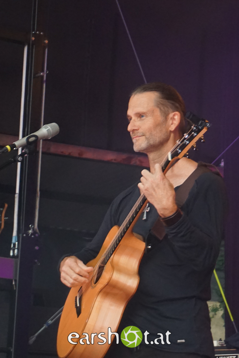 Bonnie tyler live posthof linz c.b. green