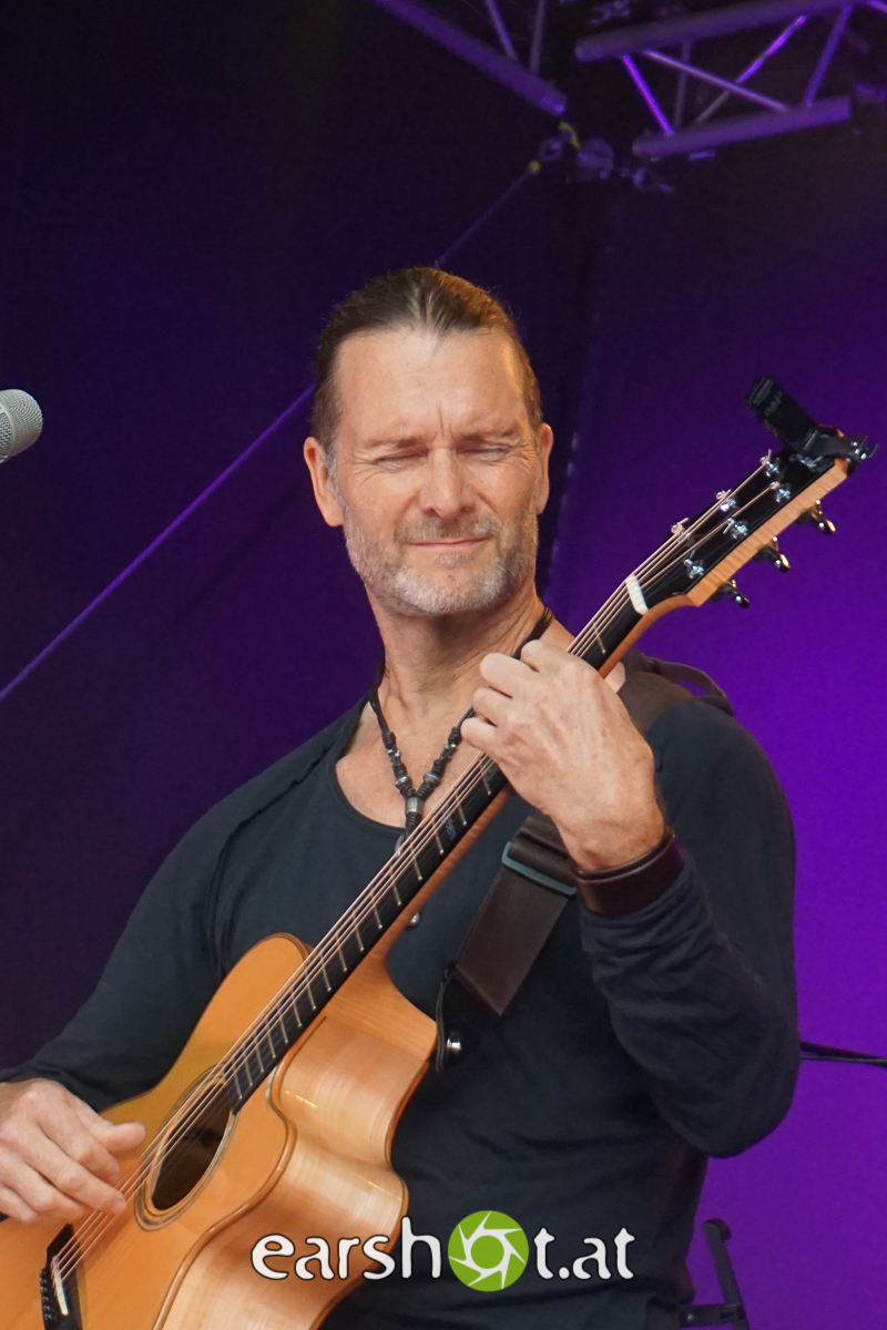 BONNIE TYLER, C.B. GREEN