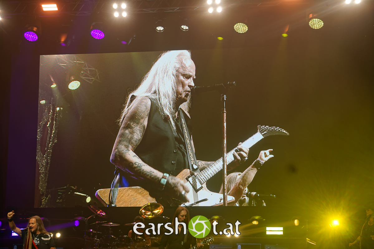 LYNYRD SKYNYRD, SIMON MCBRIDE