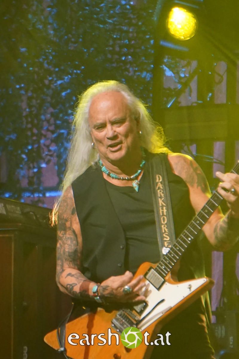 LYNYRD SKYNYRD, SIMON MCBRIDE