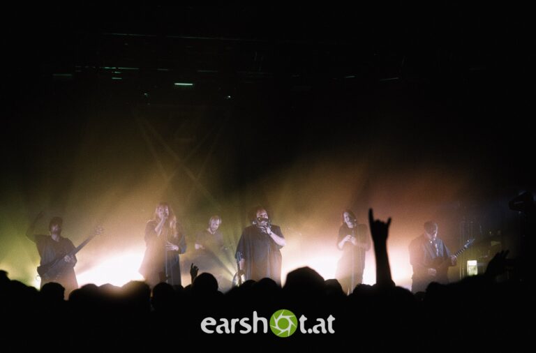 ZEAL & ARDOR, INTRA