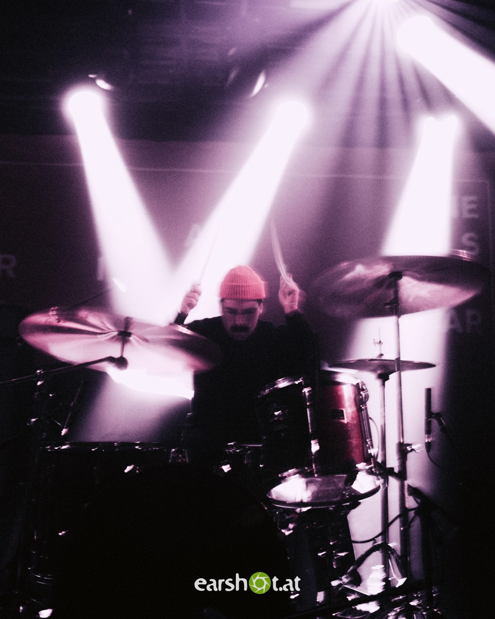 VS Self im Münchner Backstage