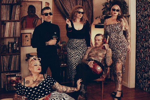 BAD STUFF – Kündigen Debütalbum an