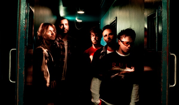 NOTHING BUT THIEVES – Kündigen neues Album an.