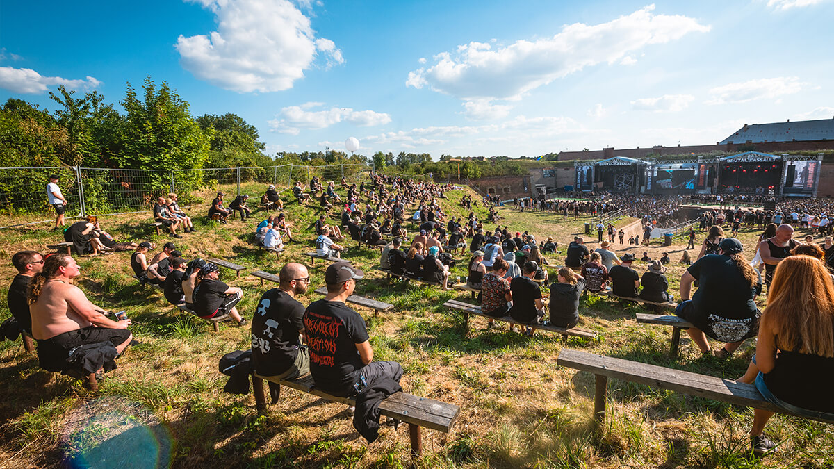 Mein erstes mal Brutal Assault – das sind die Unterschiede zum Nova Rock!
