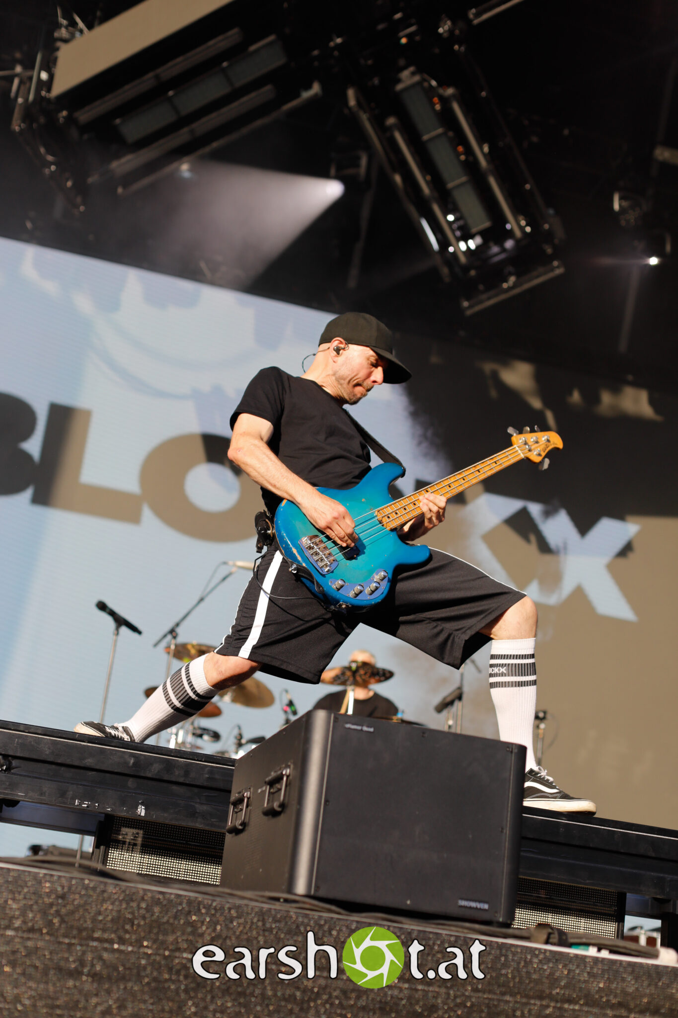 H-BLOCKX Burg Clam 2026