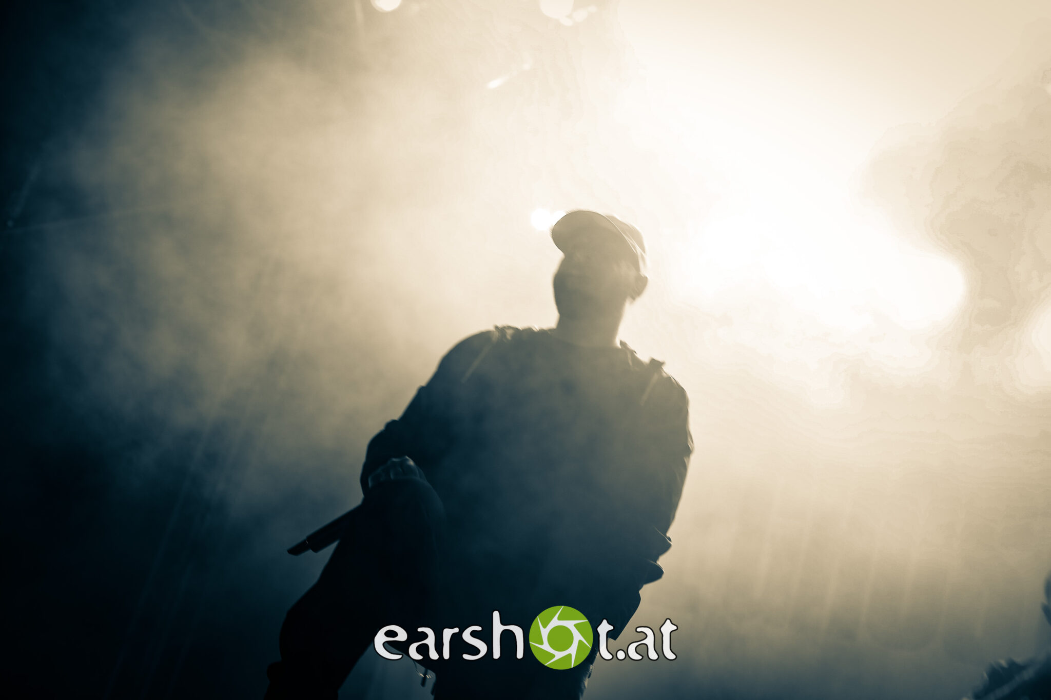 THE GHOST INSIDE, UNEARTH